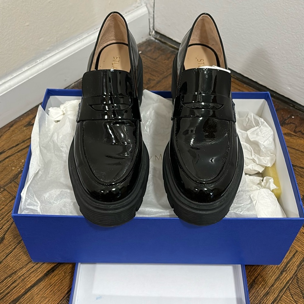 Stuart Weitzman SoHo Loafers. Black. Patent Leather. Great condition.